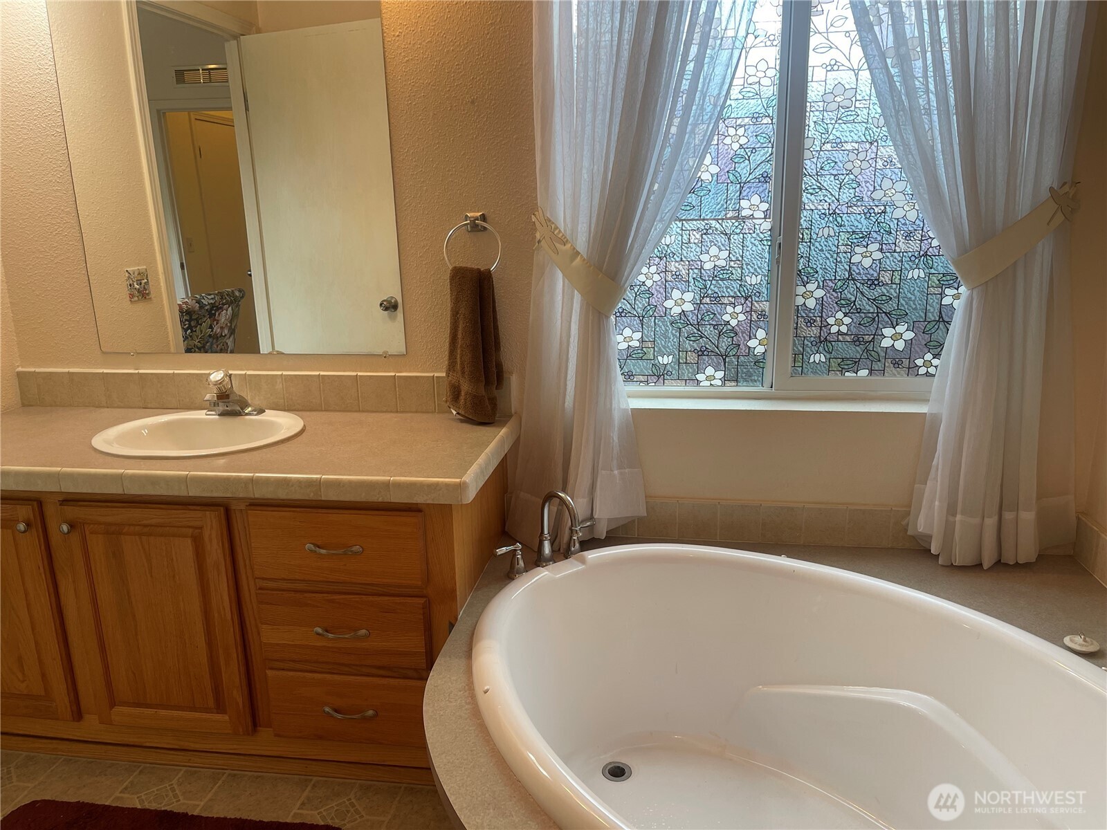 1785 Douglas Road 60 Property Photo 22