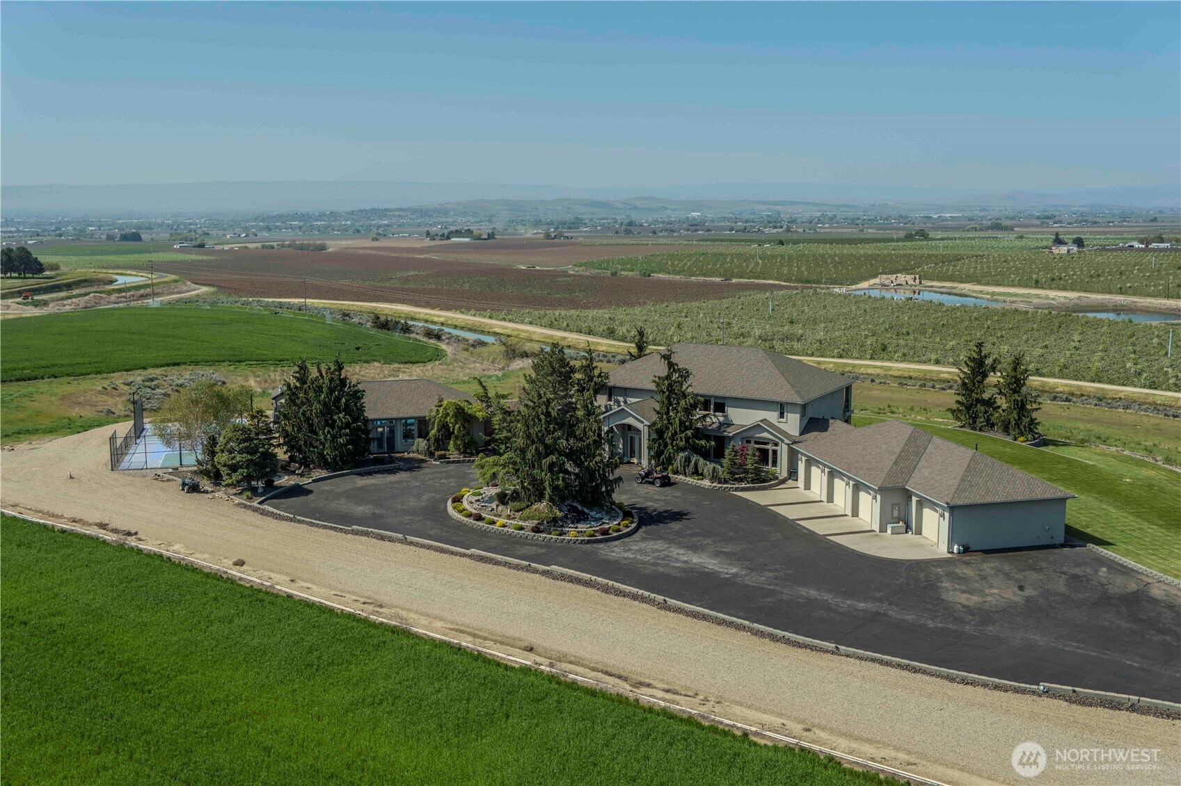 1050 Lewandowski Road Property Photo 3
