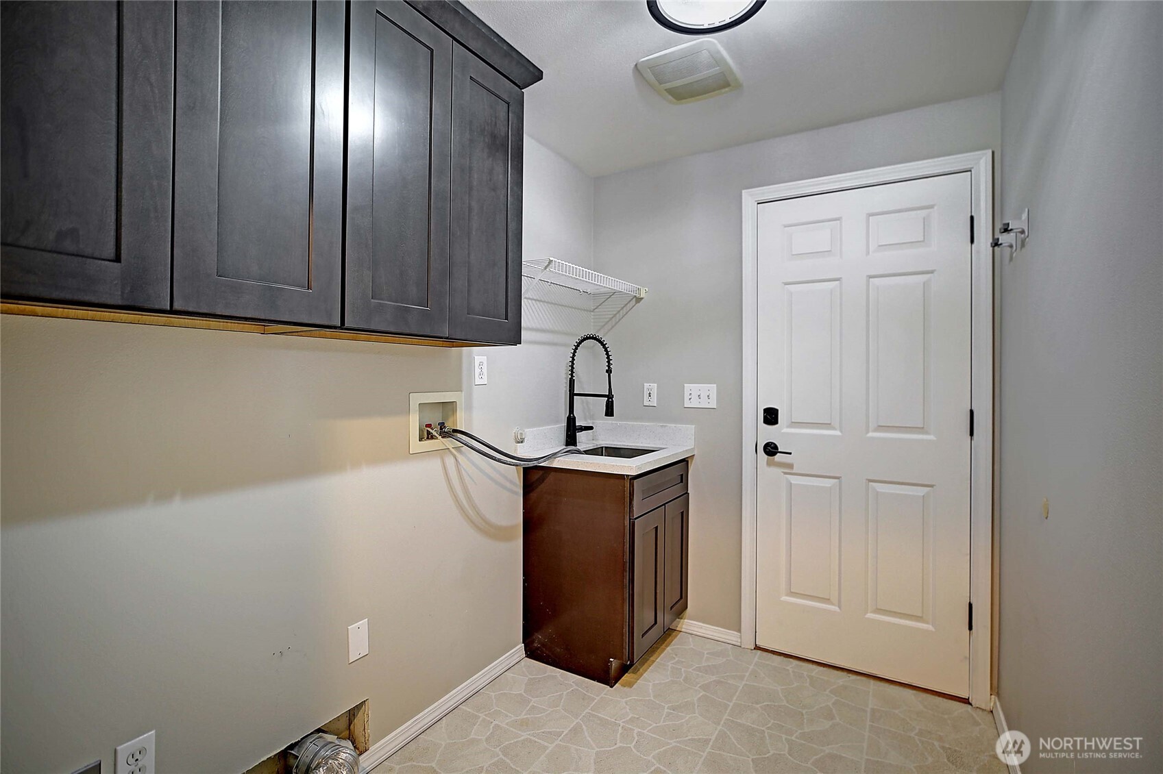 1881 Lake Drive Property Photo 12