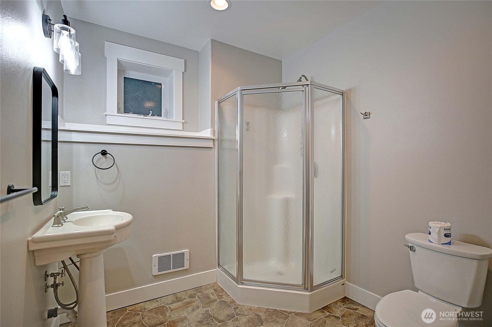 1881 Lake Drive Property Photo 15
