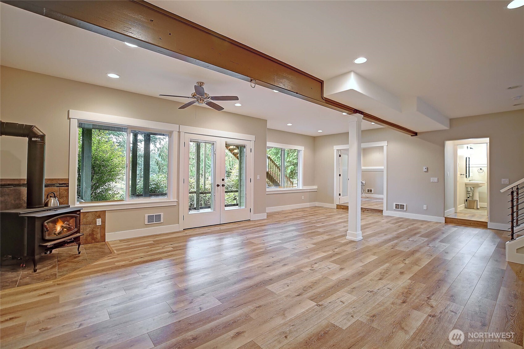 1881 Lake Drive Property Photo 16