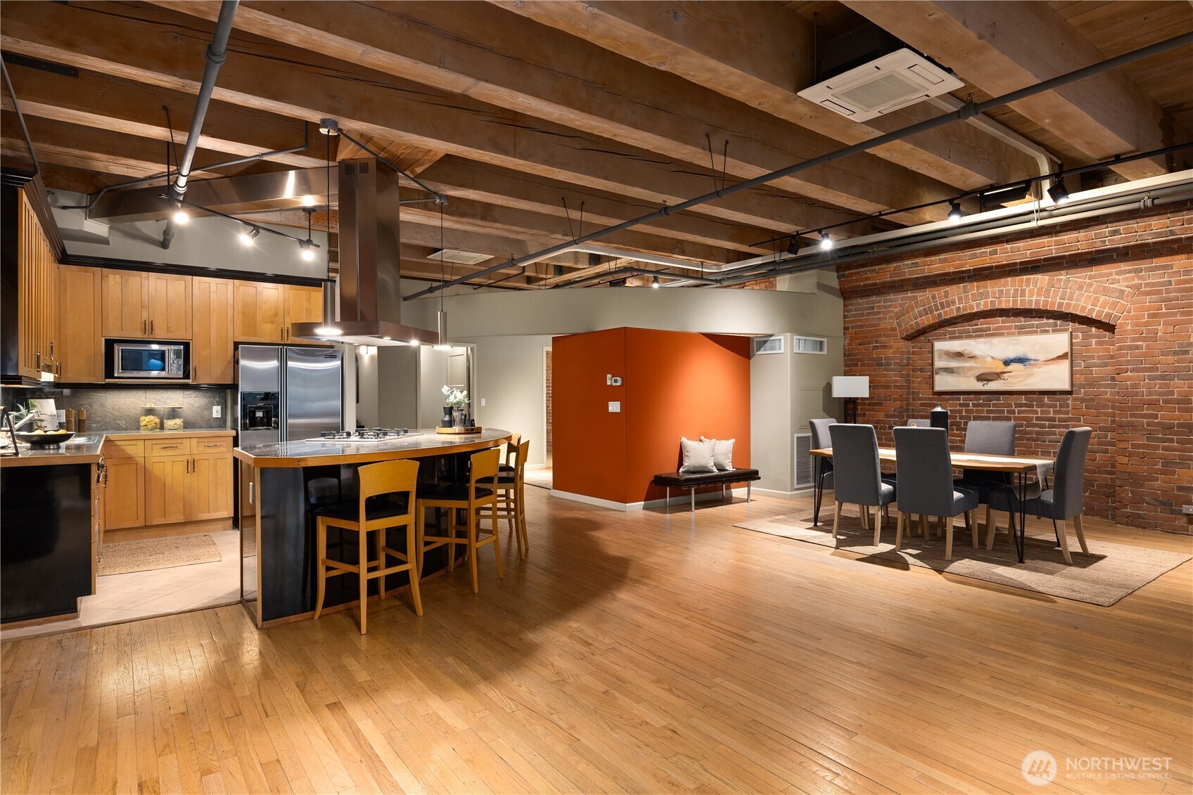 210 3rd Avenue 2c Property Photo 18