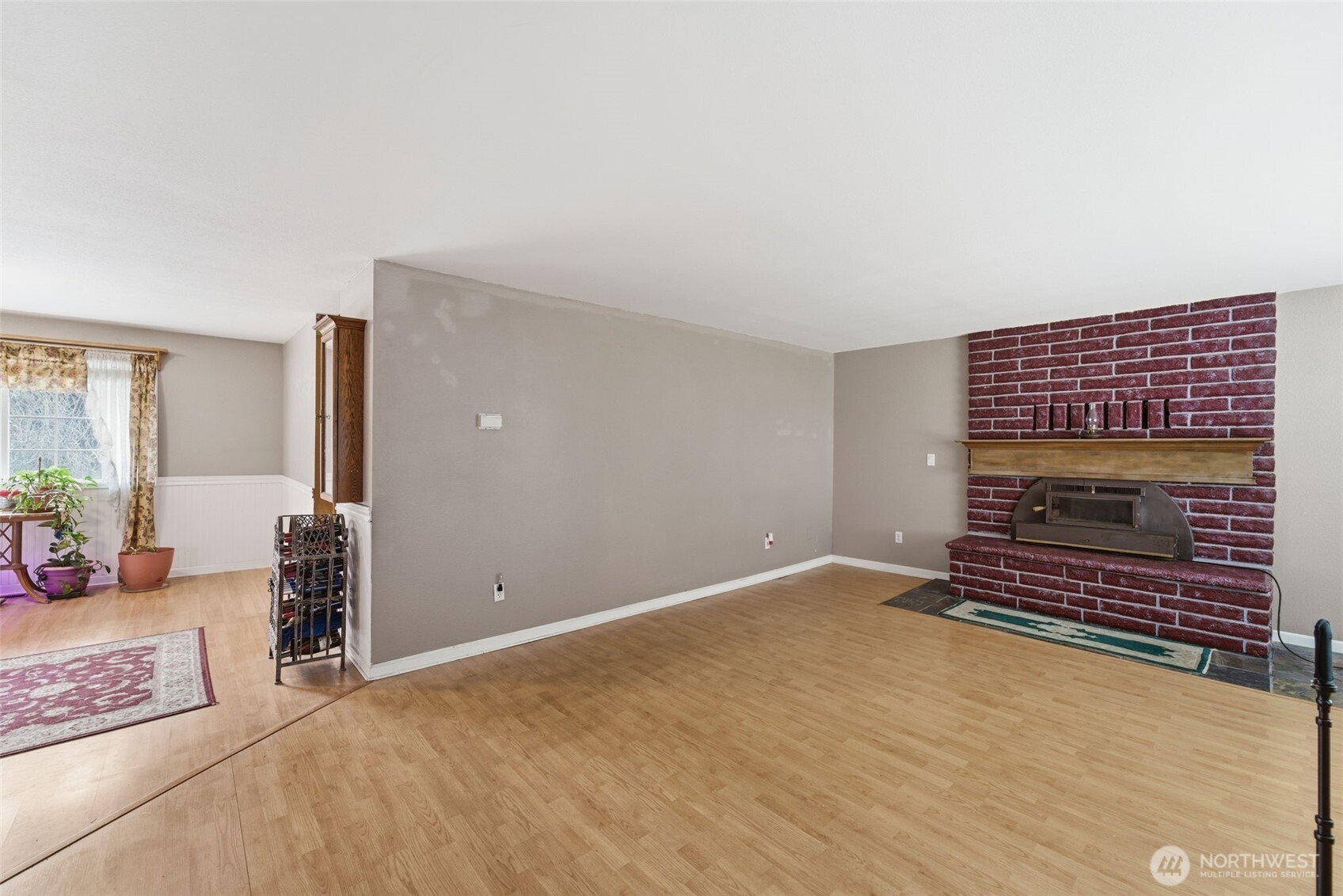 1711 W 15th Avenue Property Photo 5