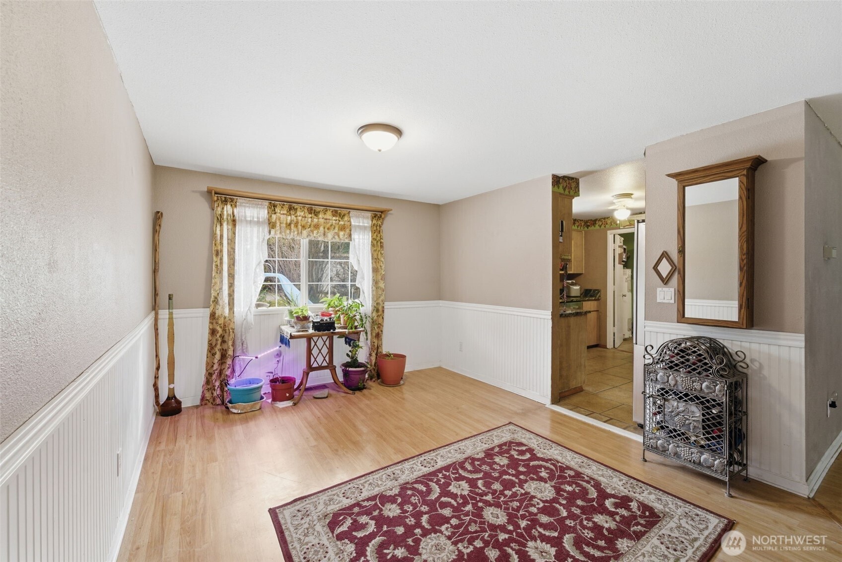 1711 W 15th Avenue Property Photo 6