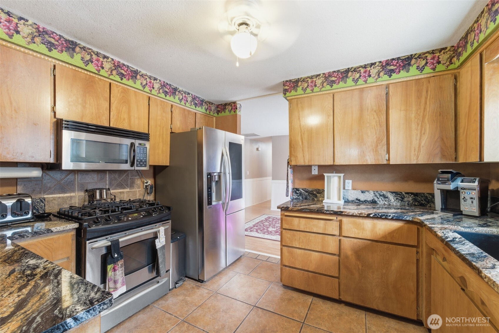 1711 W 15th Avenue Property Photo 10