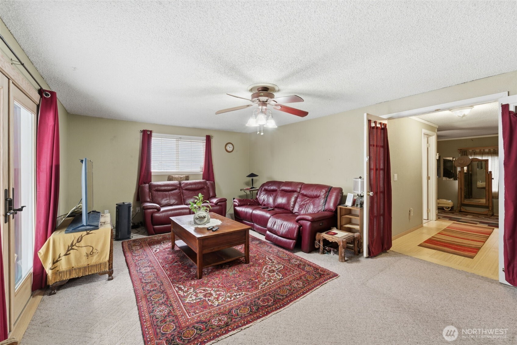 1711 W 15th Avenue Property Photo 12