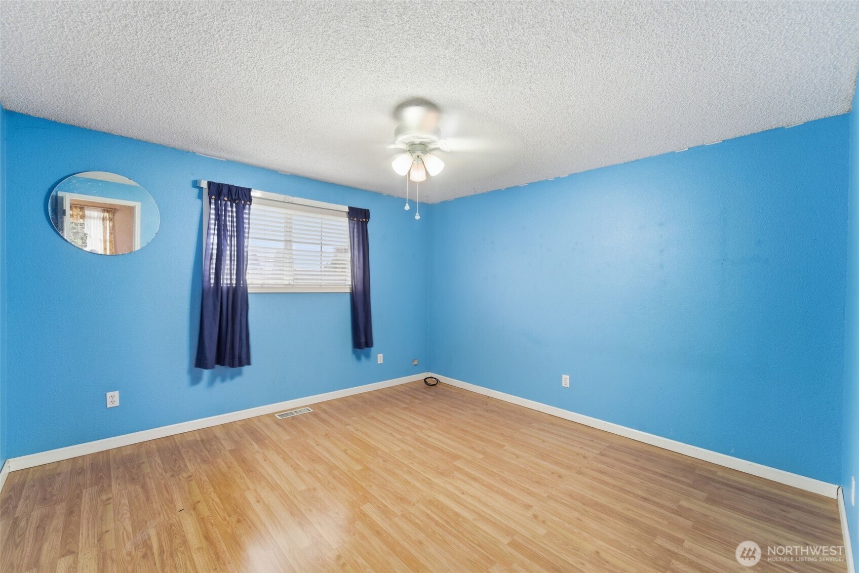 1711 W 15th Avenue Property Photo 20
