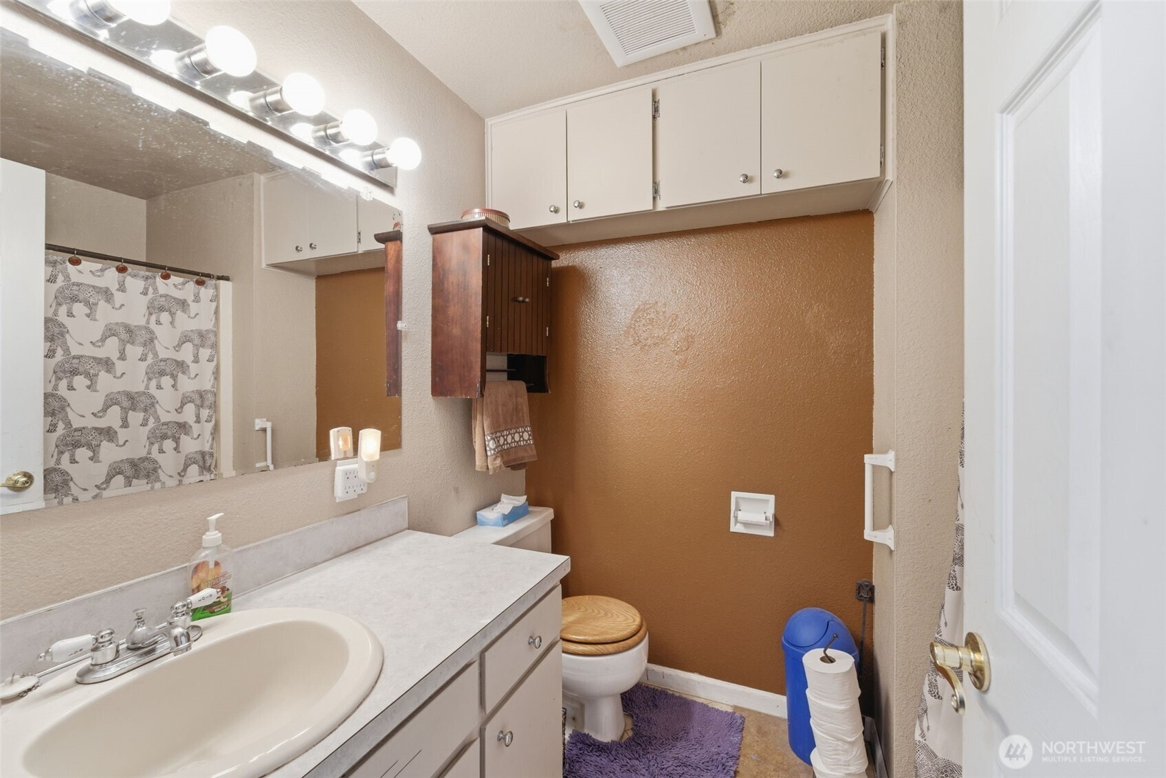 1711 W 15th Avenue Property Photo 22