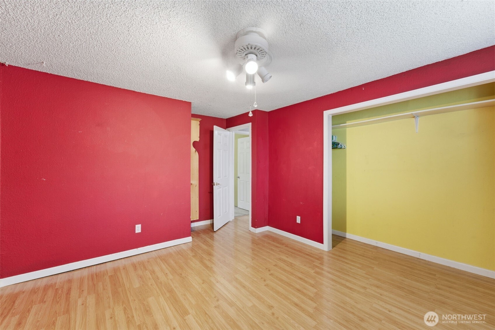 1711 W 15th Avenue Property Photo 27