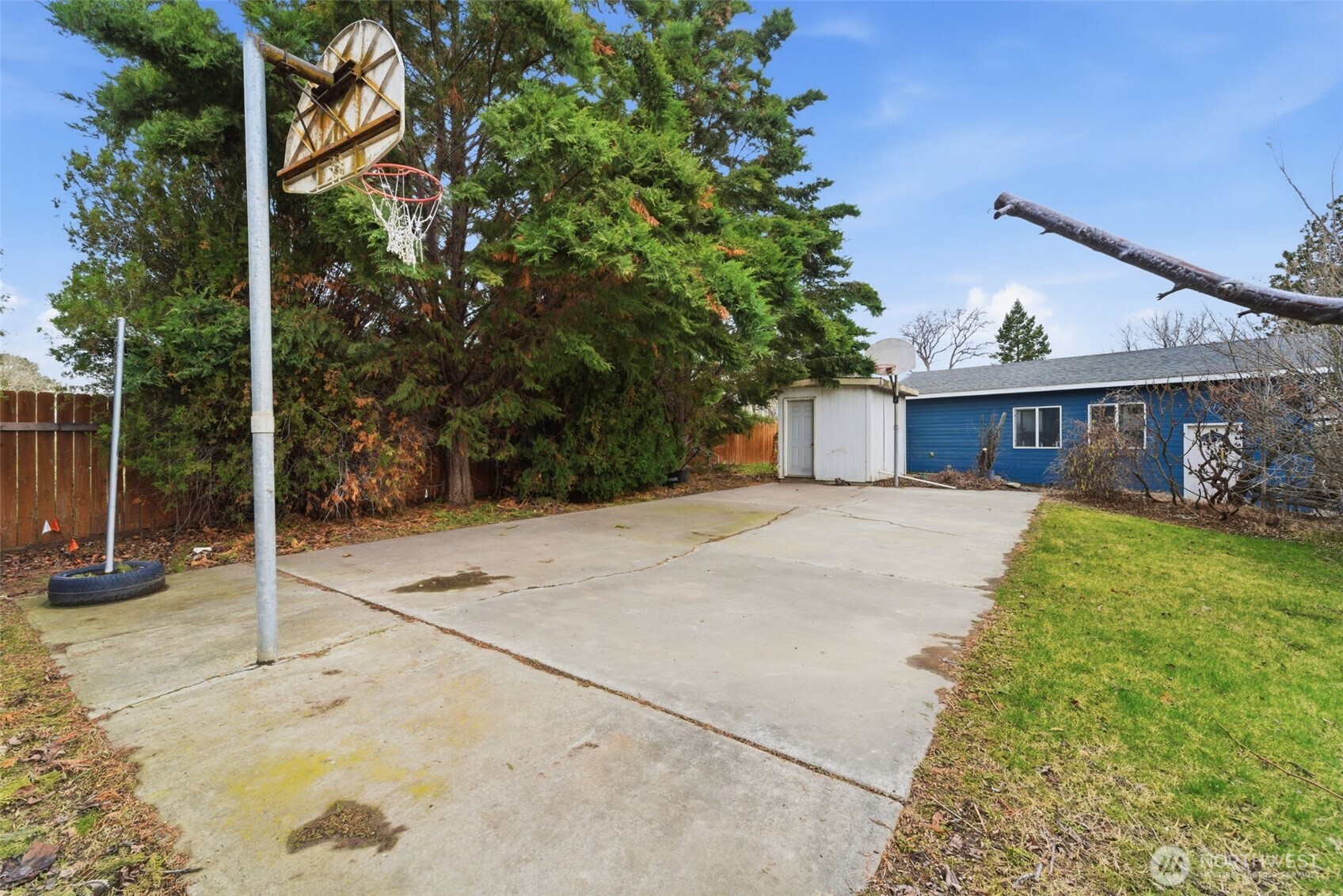 1711 W 15th Avenue Property Photo 31