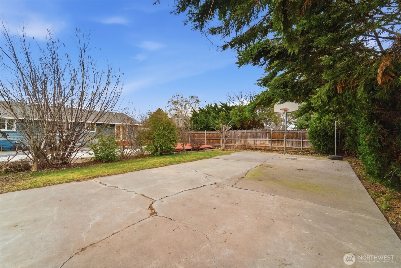 1711 W 15th Avenue Property Photo 33