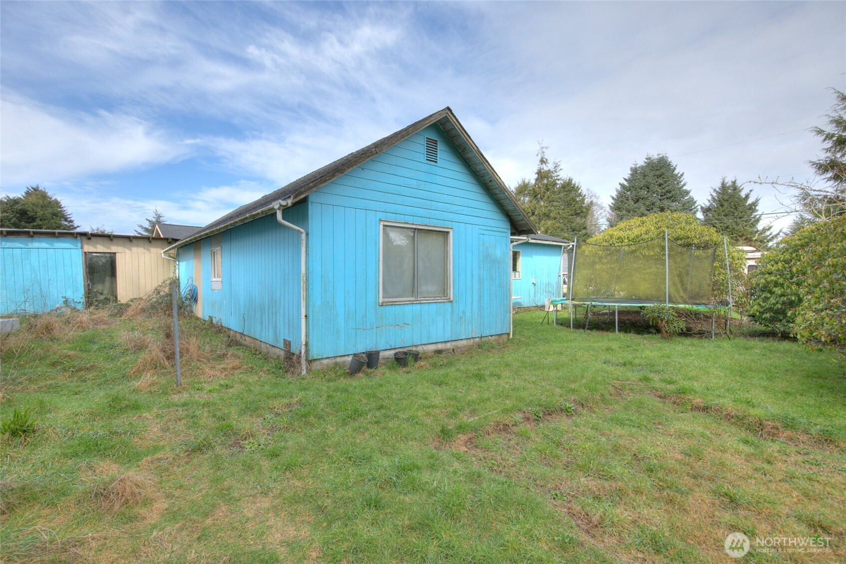 102 Elma Street Property Photo 3