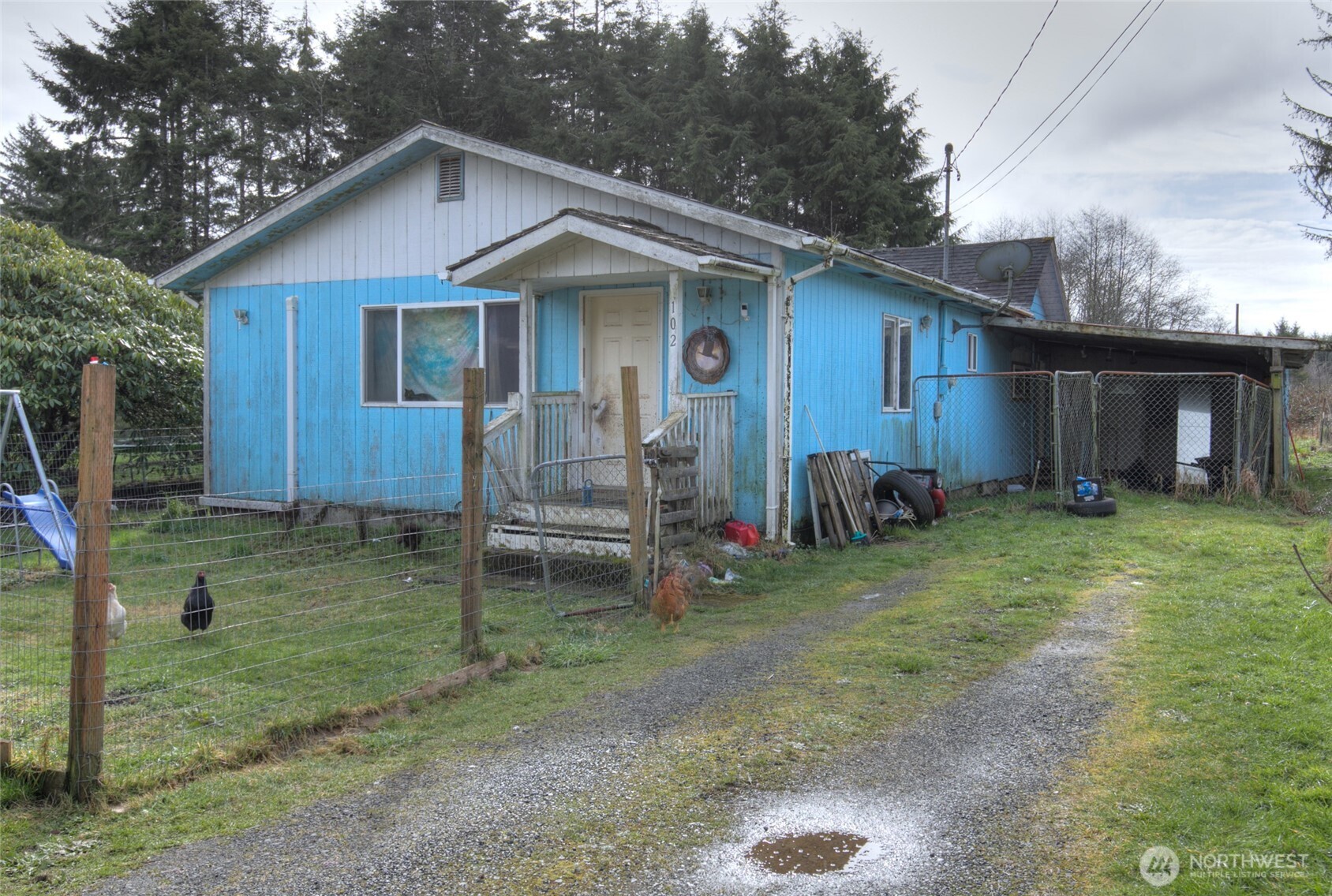 102 Elma Street Property Photo 4