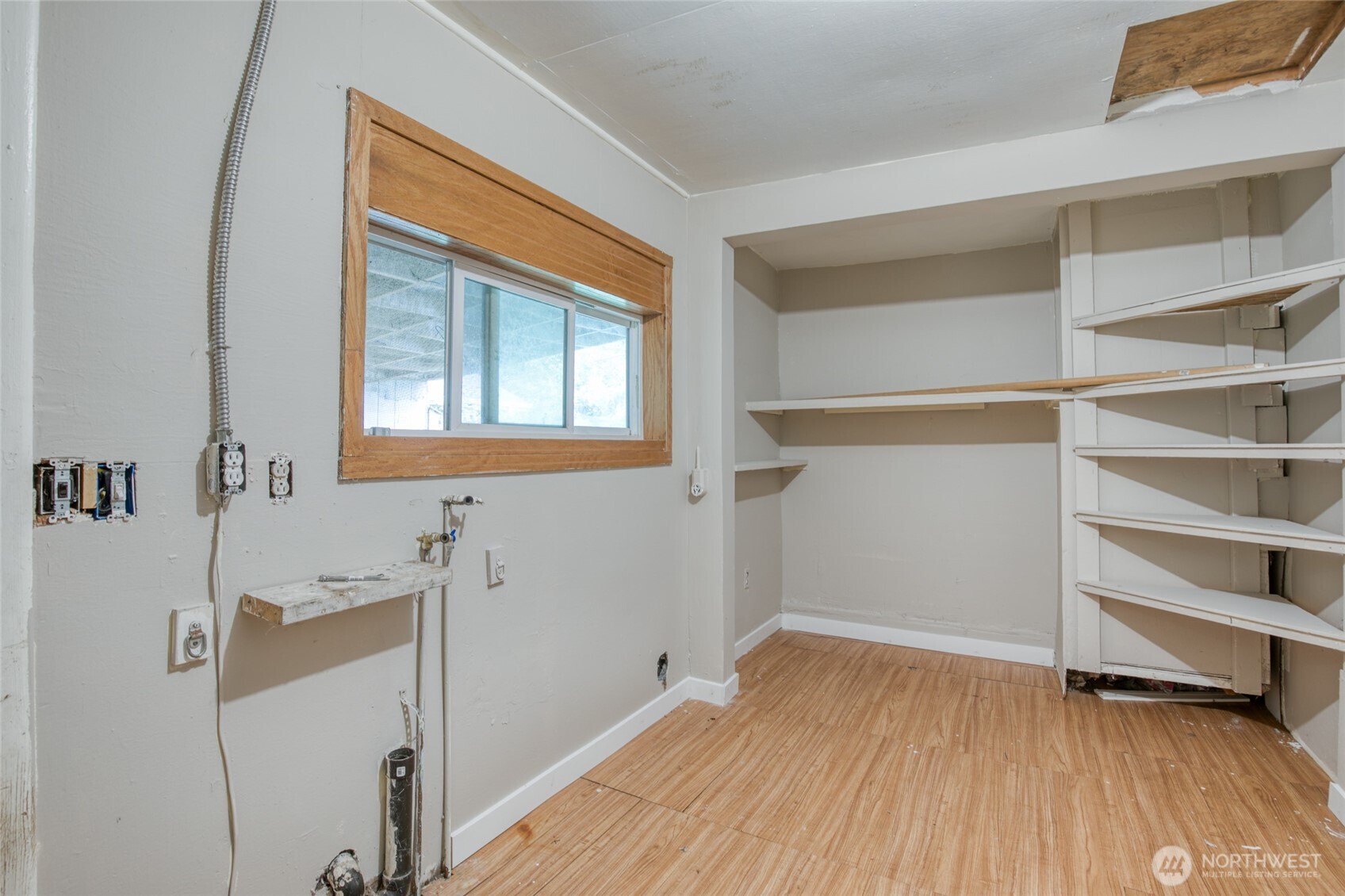 102 Elma Street Property Photo 18
