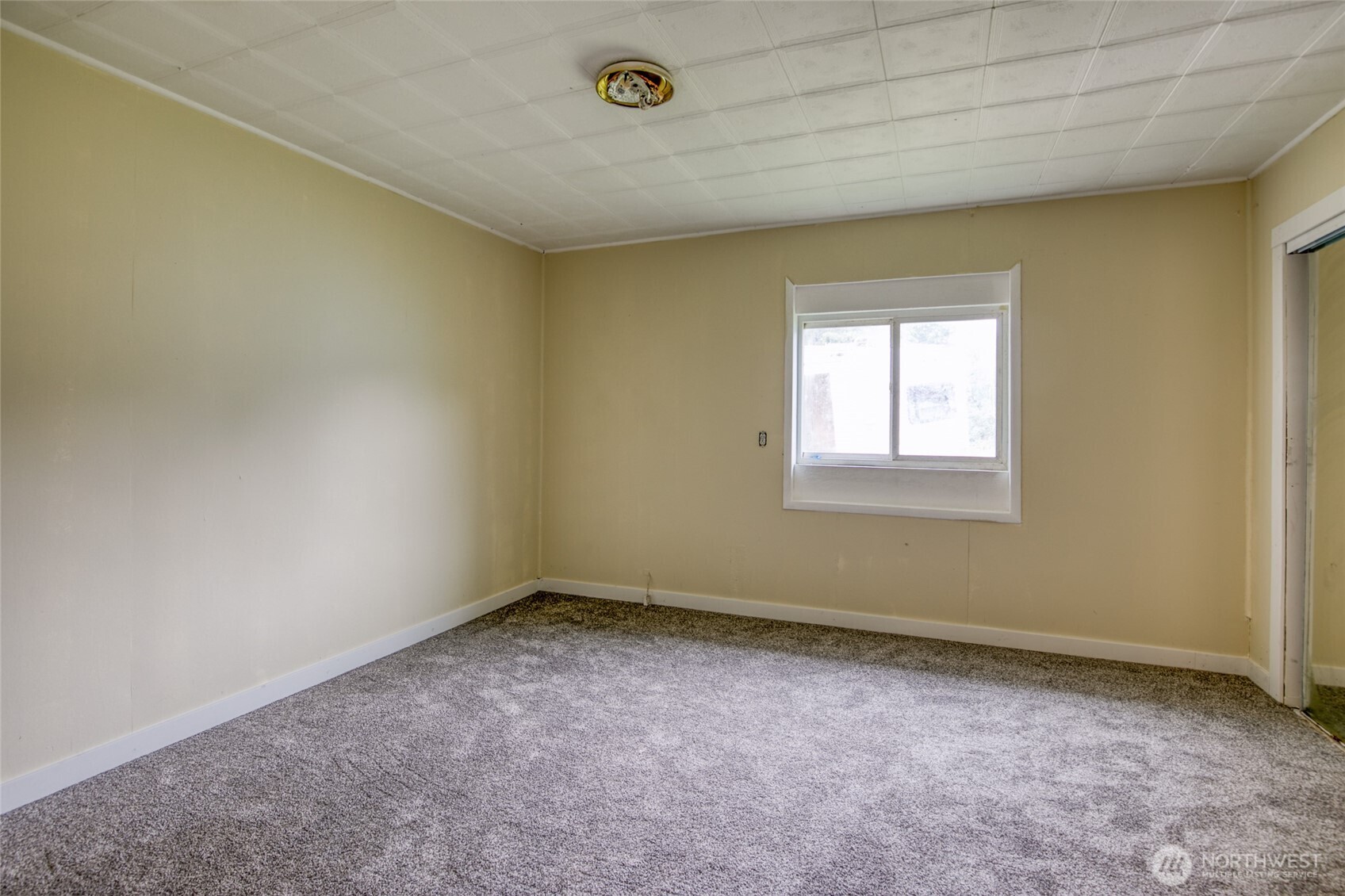 102 Elma Street Property Photo 19