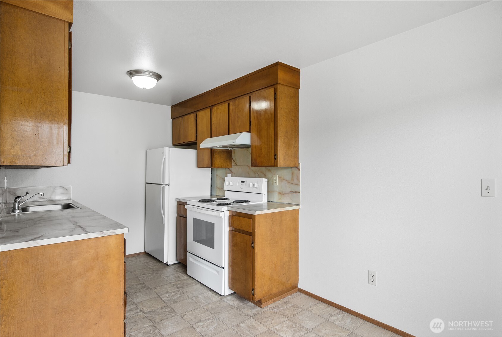 1701 19th Avenue Property Photo 10