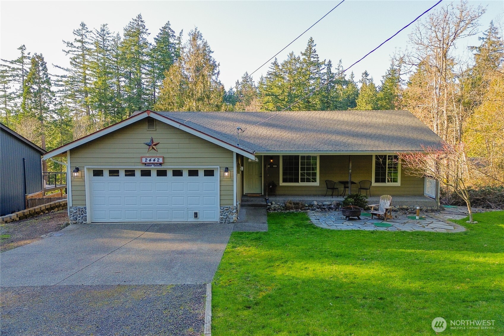 2442 Crestridge Drive Property Photo 1