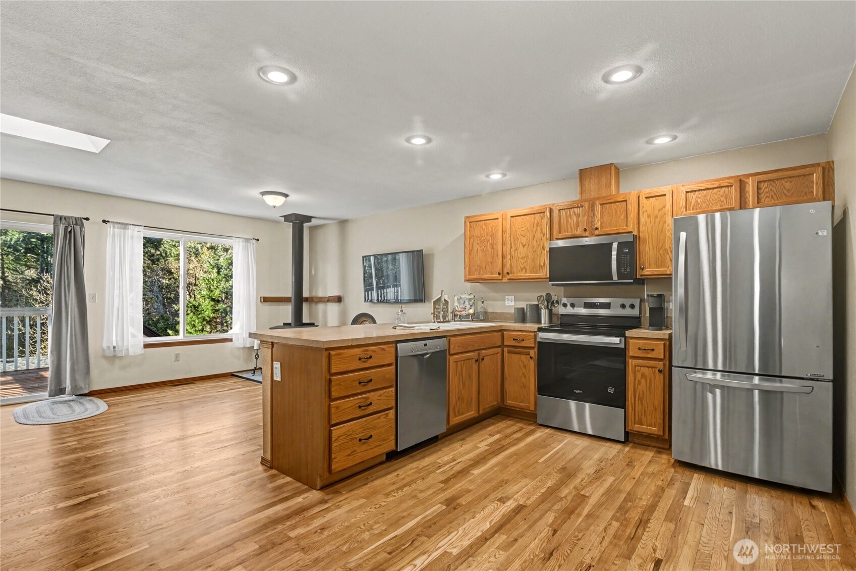 2442 Crestridge Drive Property Photo 11