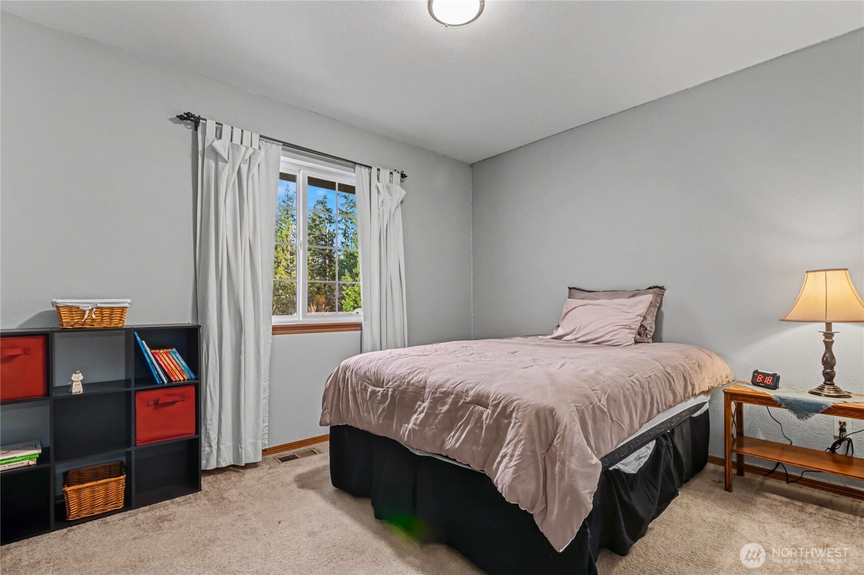 2442 Crestridge Drive Property Photo 17