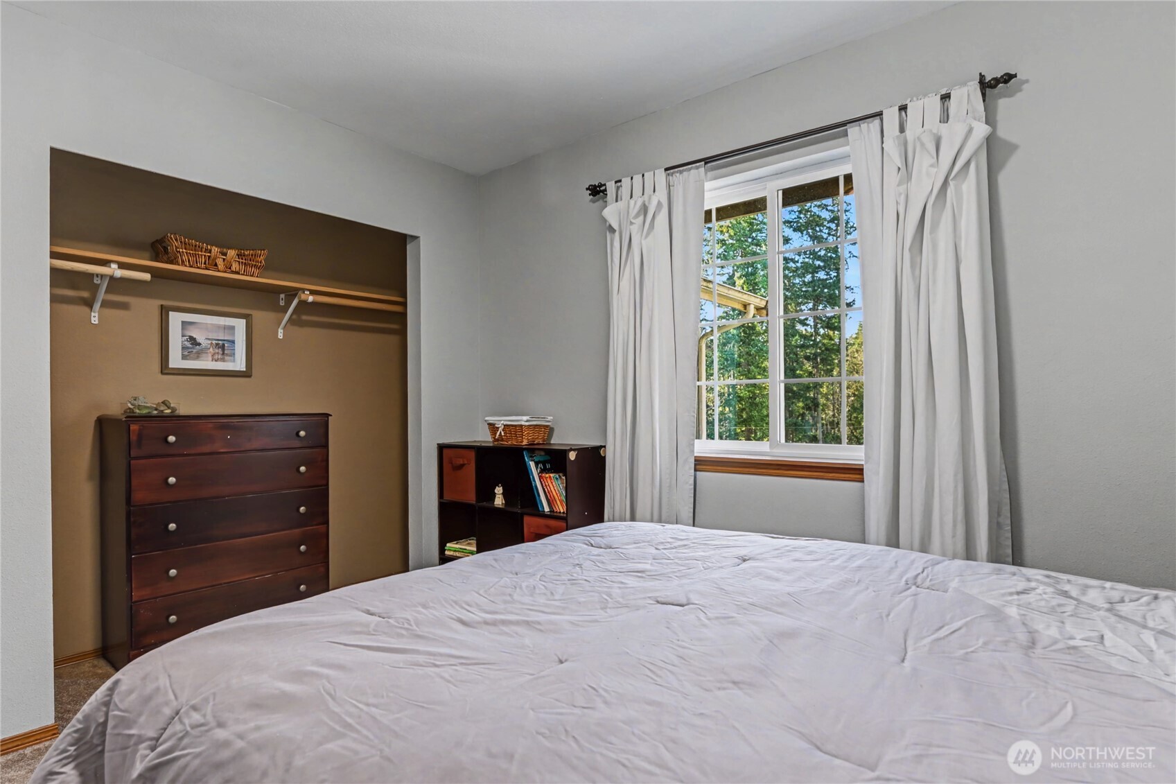 2442 Crestridge Drive Property Photo 18