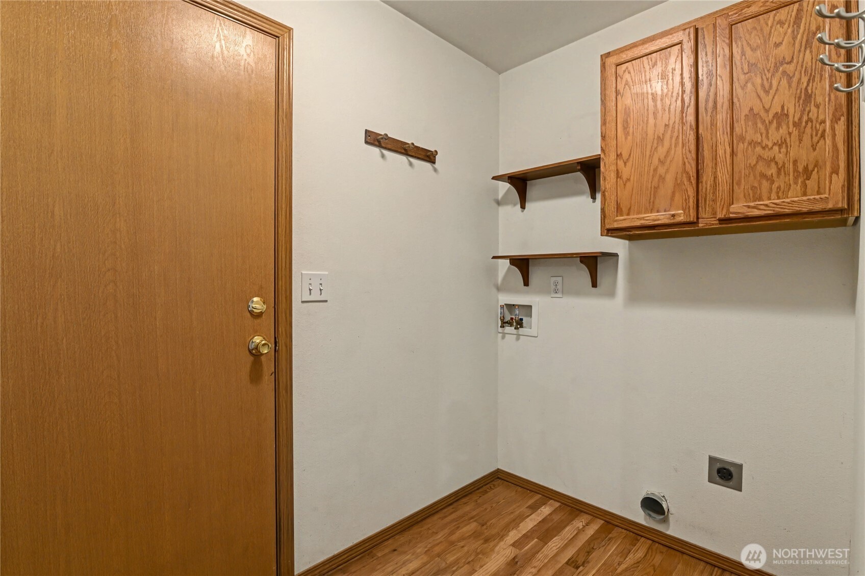 2442 Crestridge Drive Property Photo 22