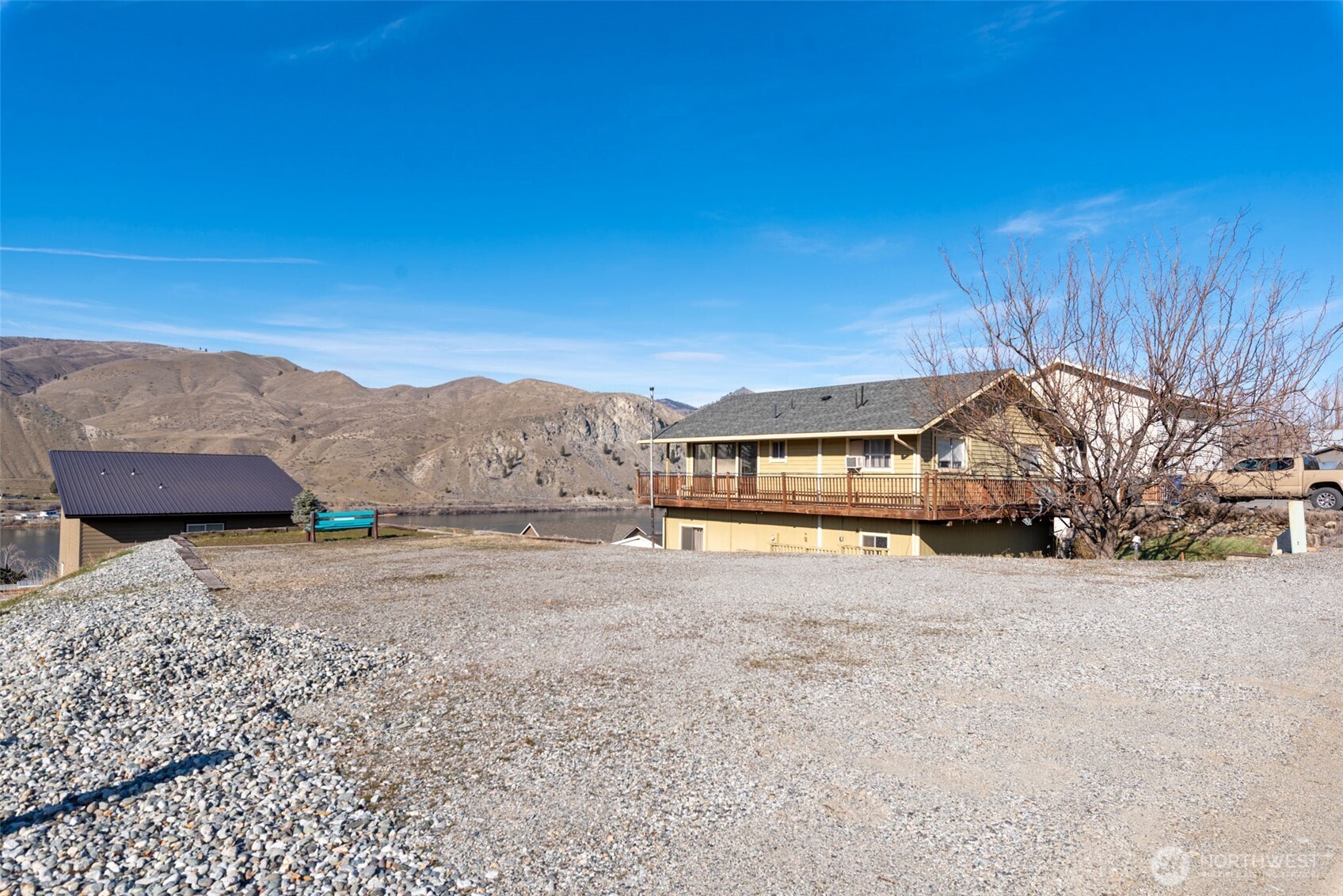 119 Crest View Drive Property Photo 3