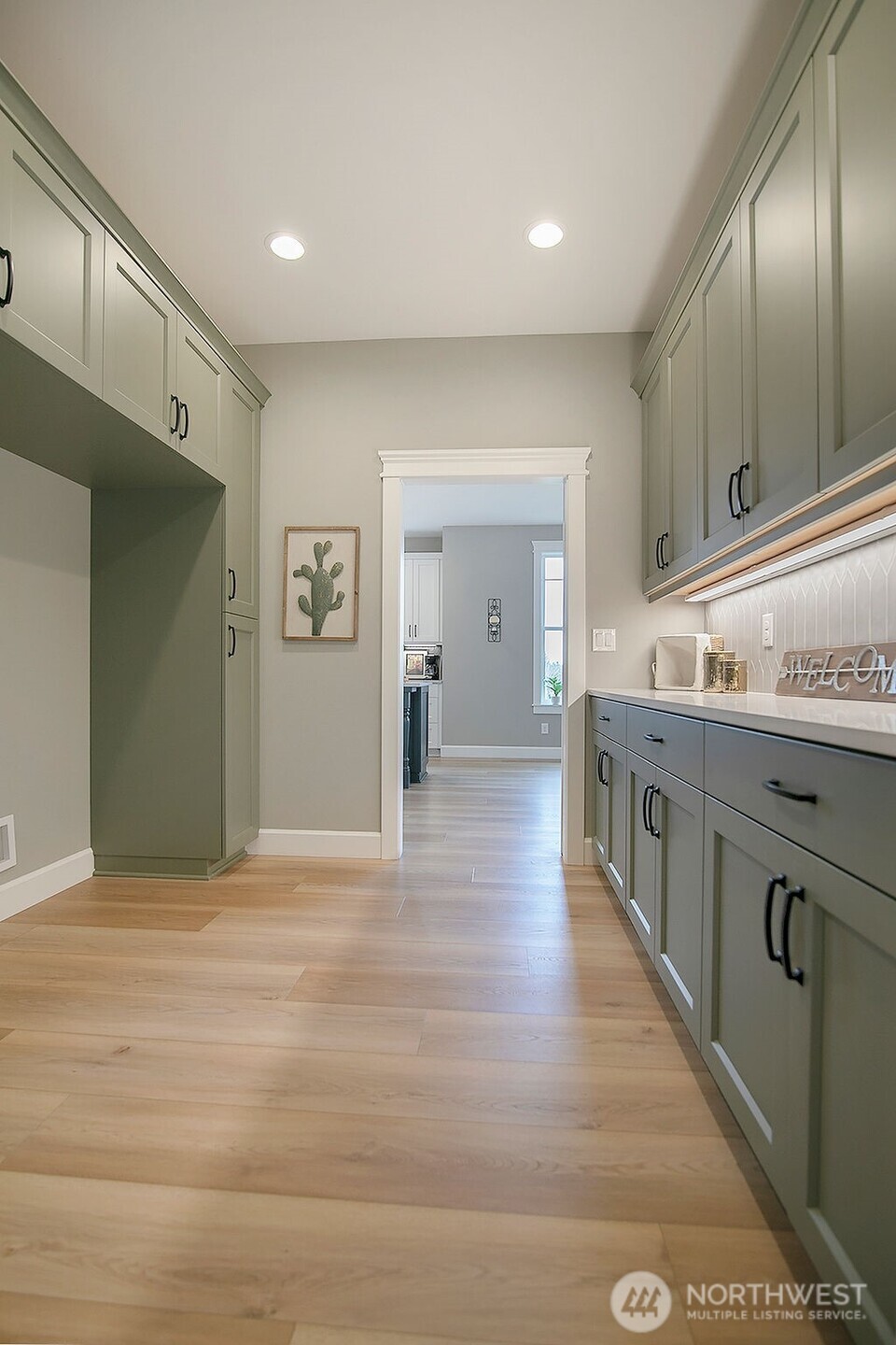 302 Waters Road Property Photo 10
