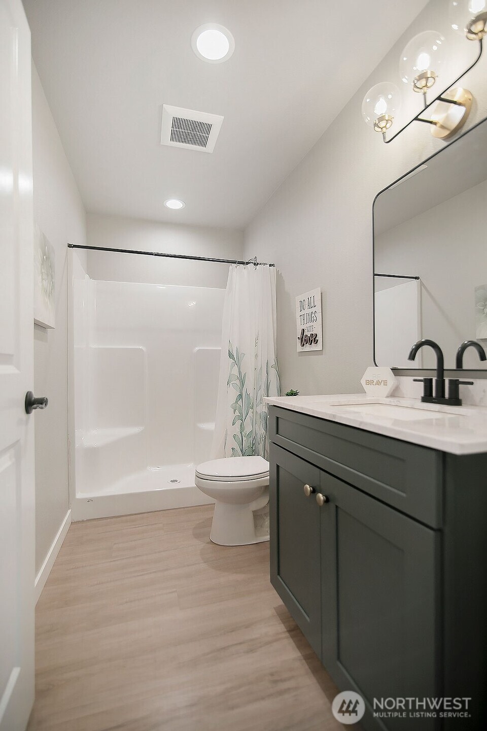302 Waters Road Property Photo 37