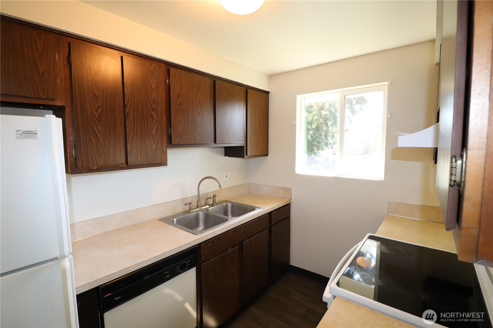 2250 I Street Property Photo 12