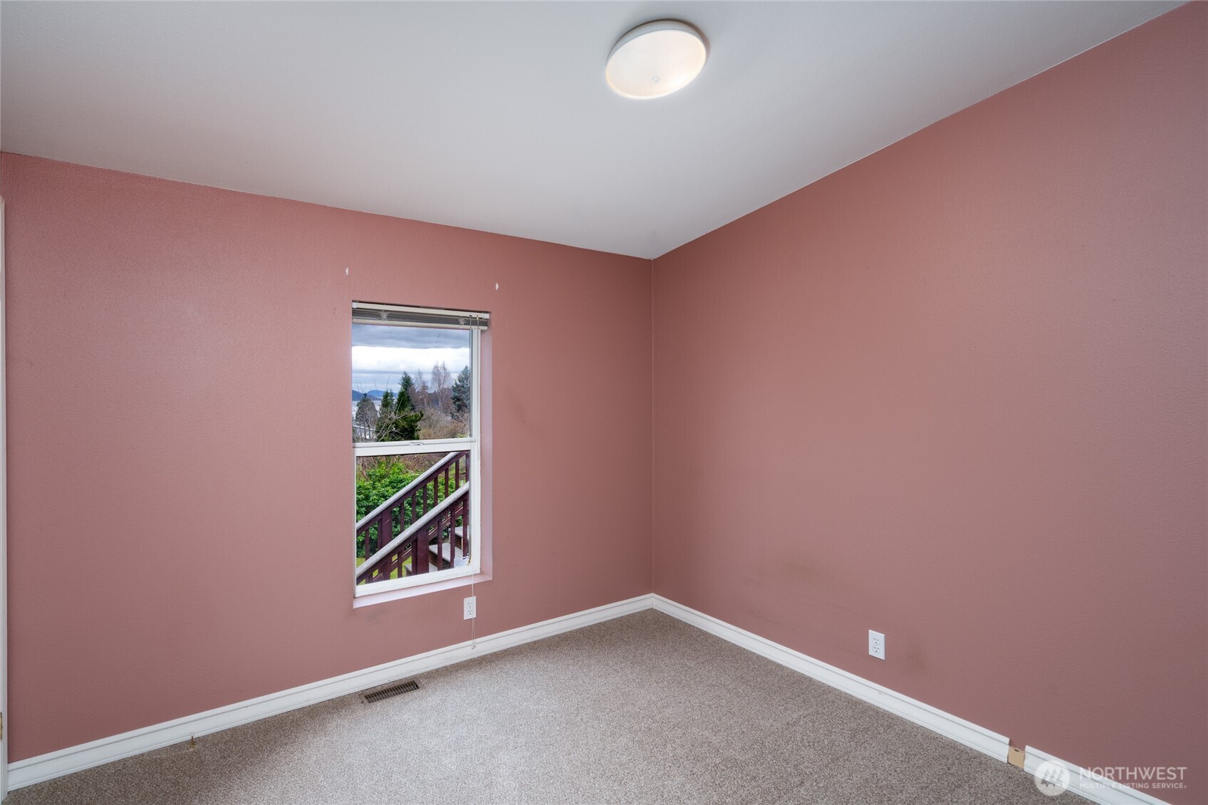 15330 Dewey Crest Lane Property Photo 11