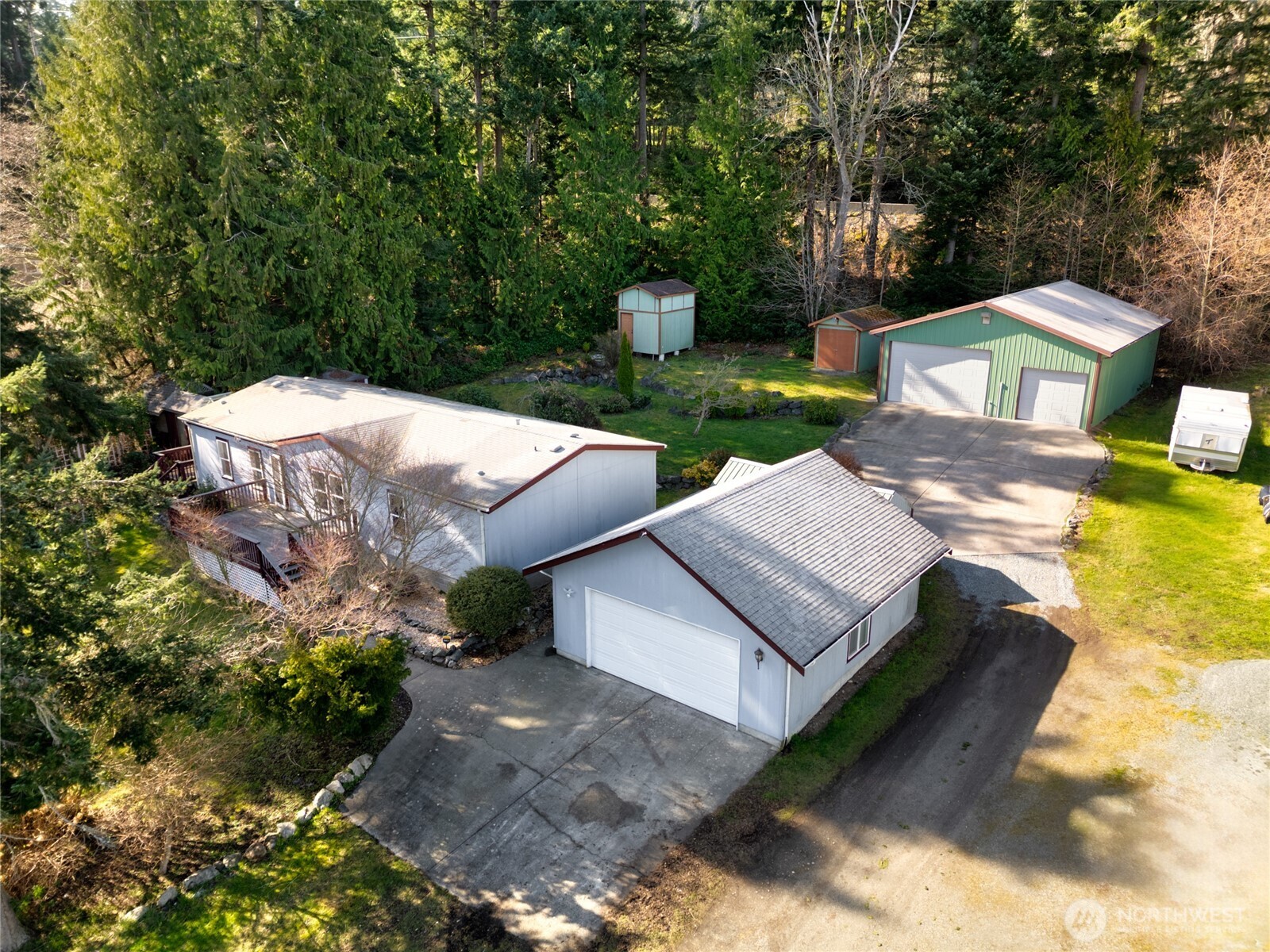 15330 Dewey Crest Lane Property Photo 14
