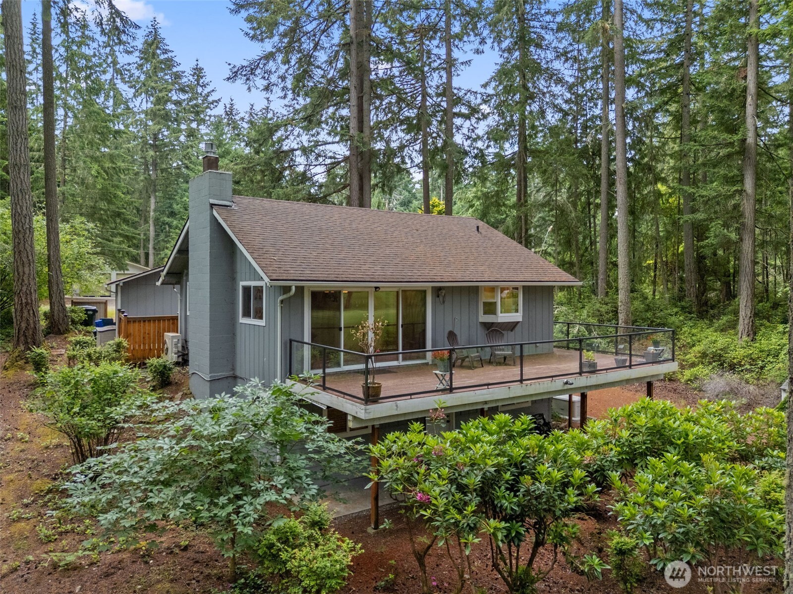 11001 Pioneer Drive Property Photo 1
