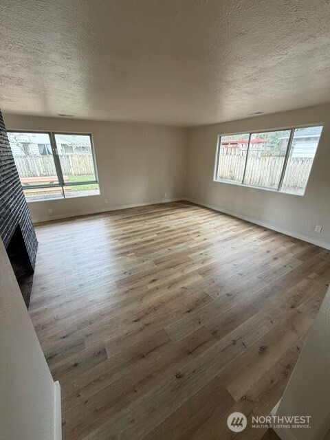 3103 90th Street Property Photo 2