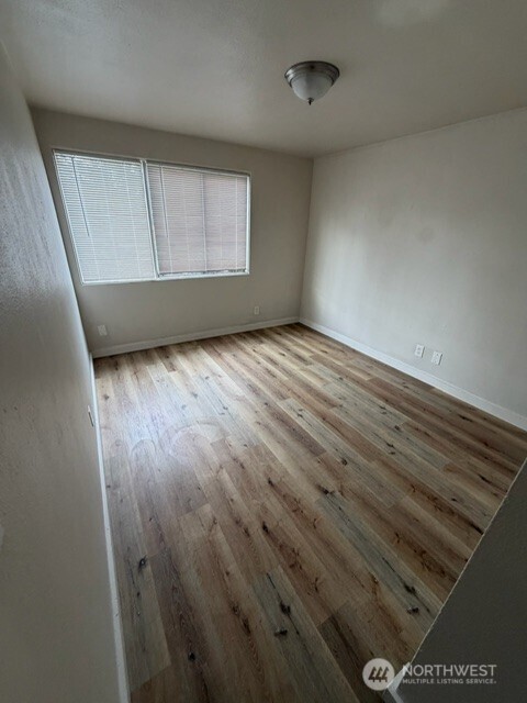 3103 90th Street Property Photo 10