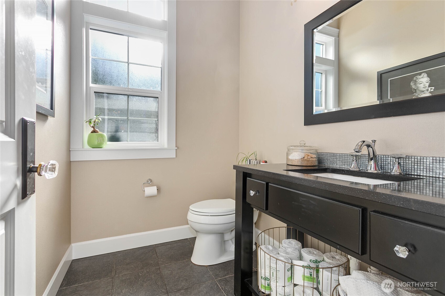 1580 Foxtail Street Property Photo 33