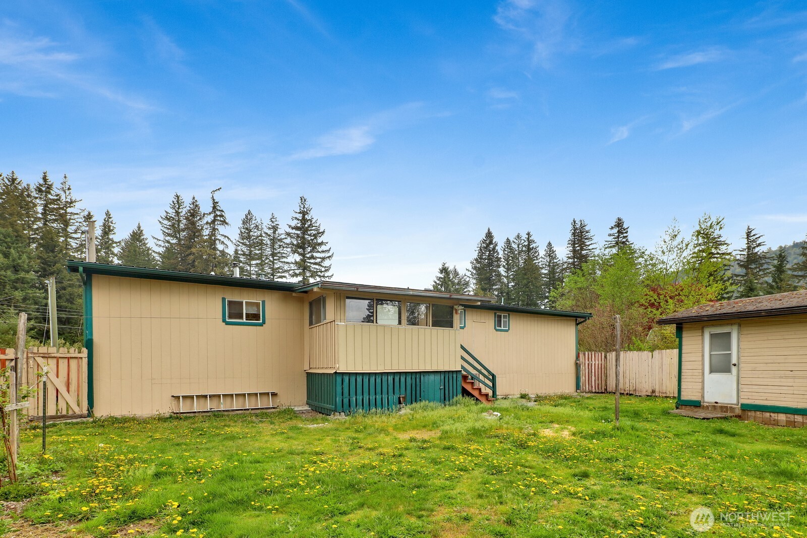 6245 Laurel Place Property Photo 5
