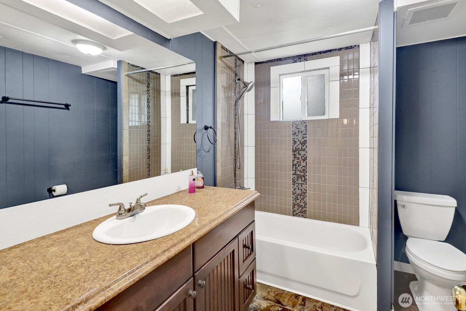 6245 Laurel Place Property Photo 22