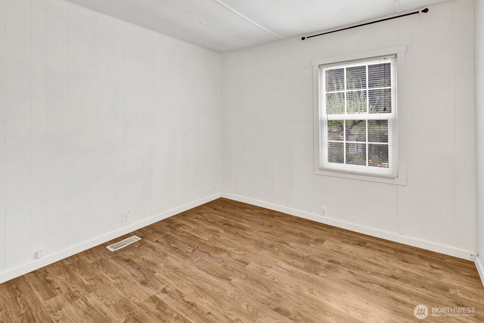 6245 Laurel Place Property Photo 23