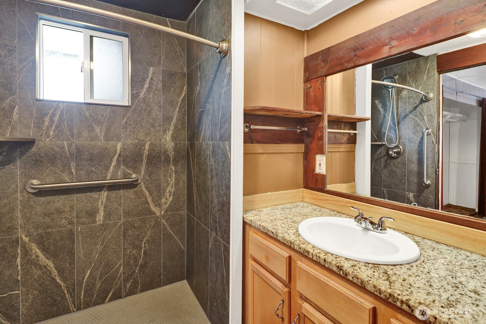 6245 Laurel Place Property Photo 32