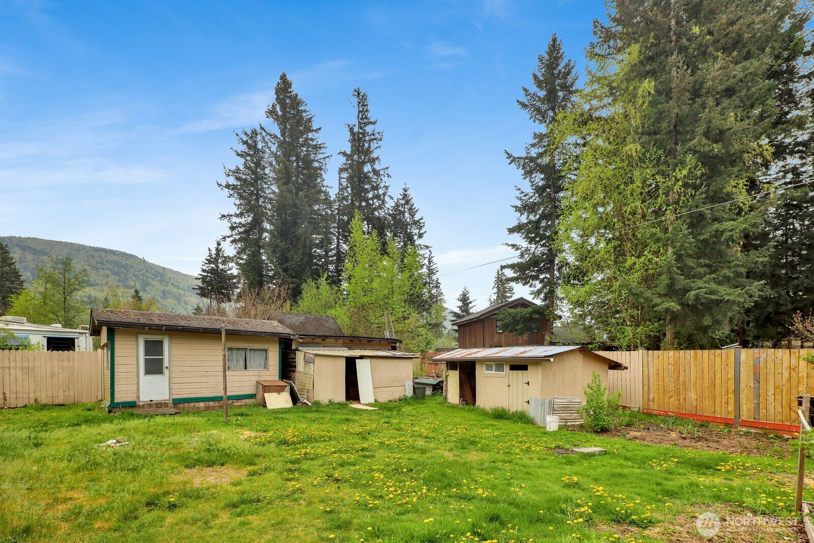 6245 Laurel Place Property Photo 33