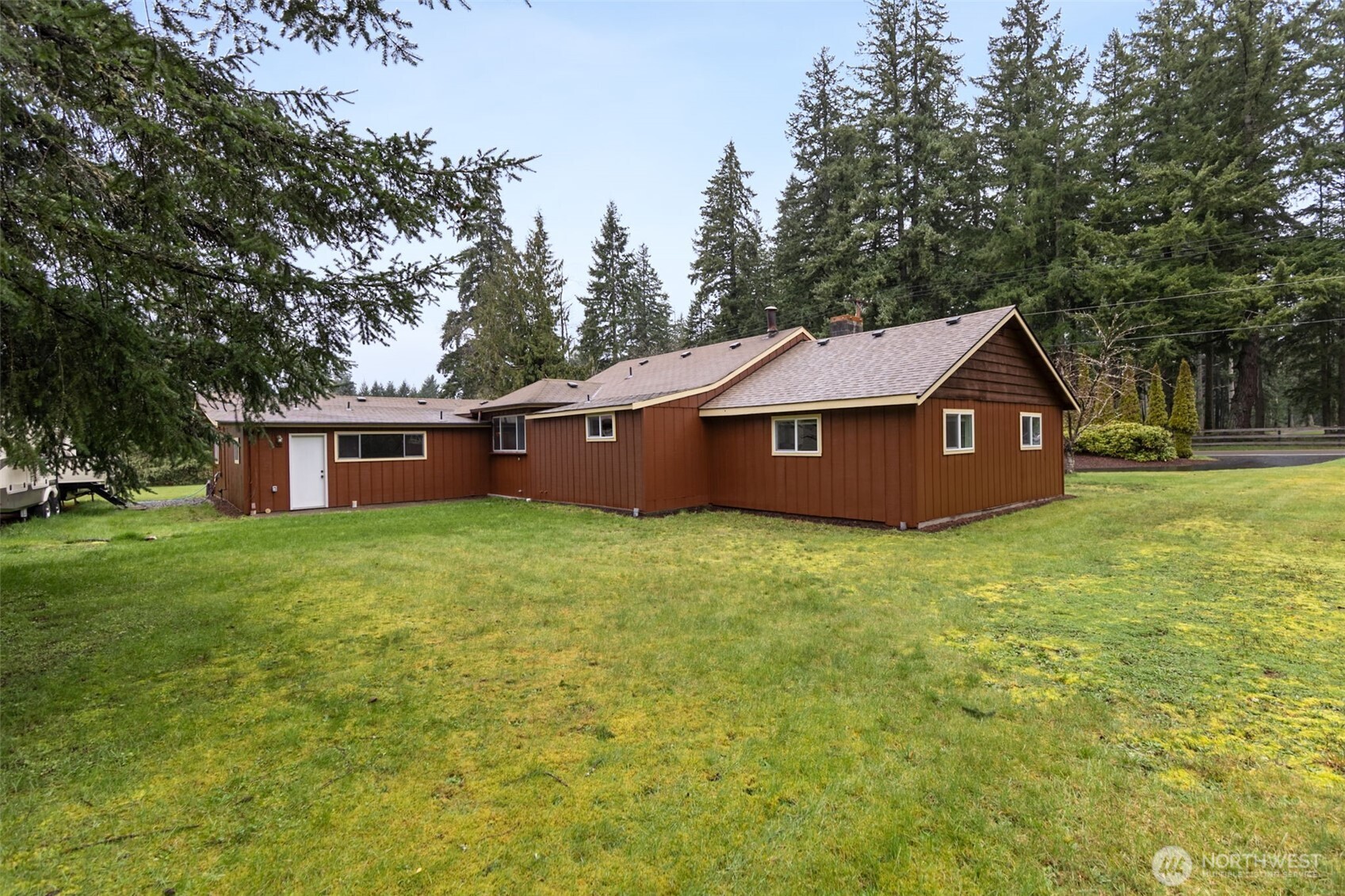 5501 89th Avenue Property Photo 4