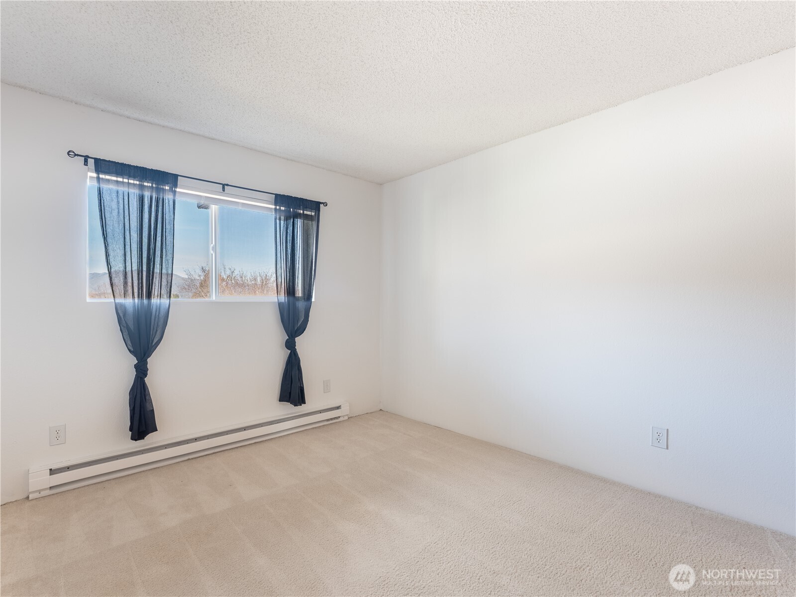 1818 Skyline Drive 21 Property Photo 37