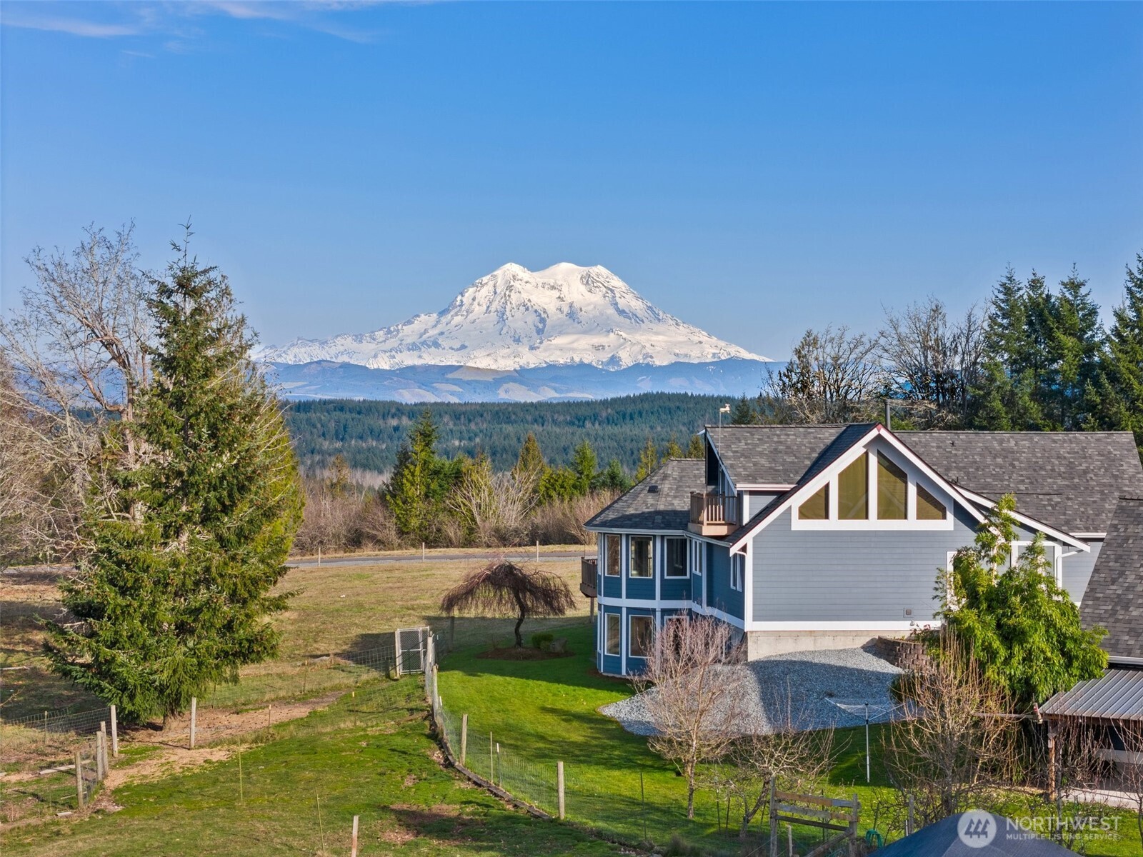 44010 14th Avenue Property Photo 3
