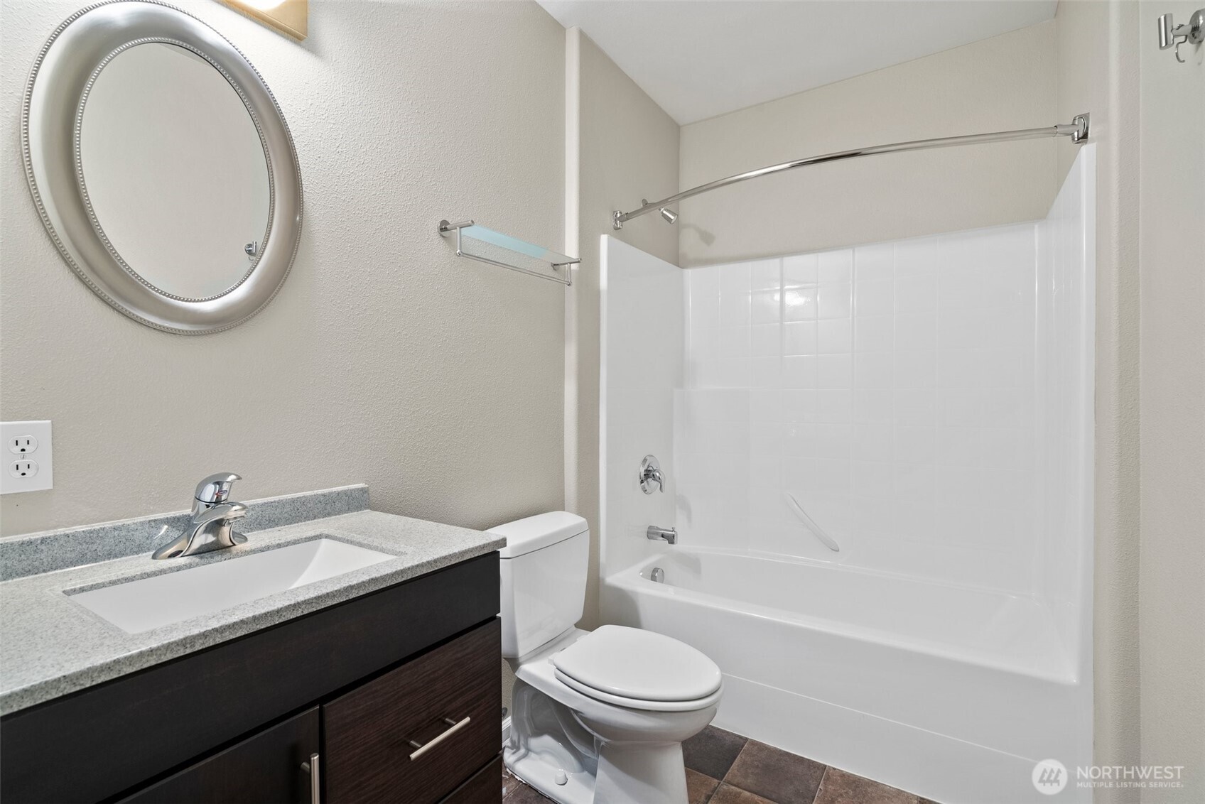 44010 14th Avenue Property Photo 28