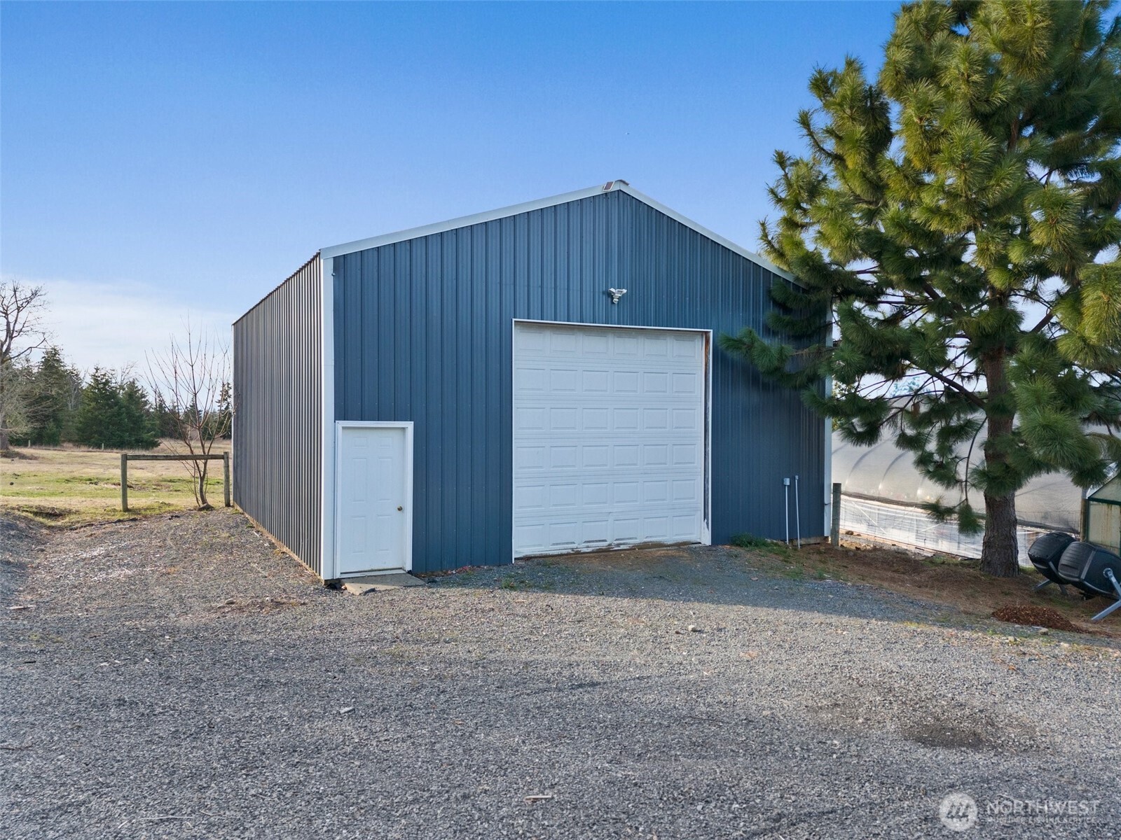 44010 14th Avenue Property Photo 40