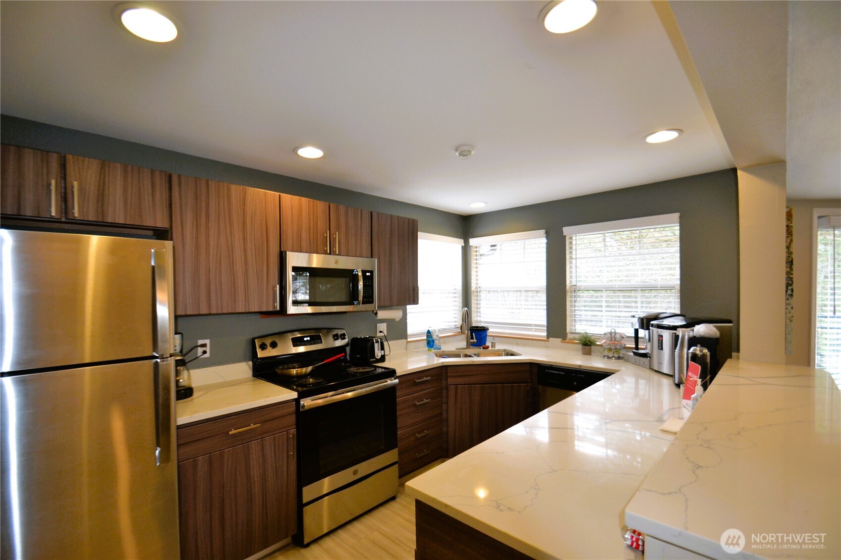 19607 110th Place Property Photo 37