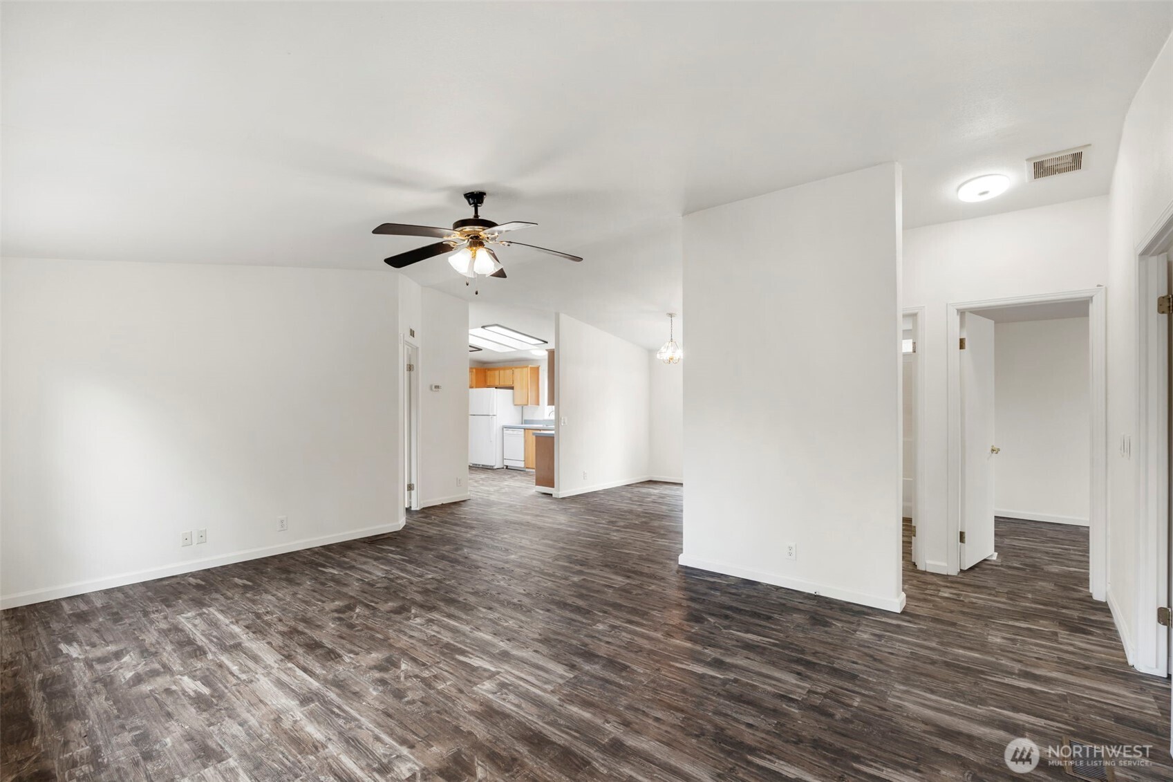 102 Tory Lynn Drive Property Photo 8