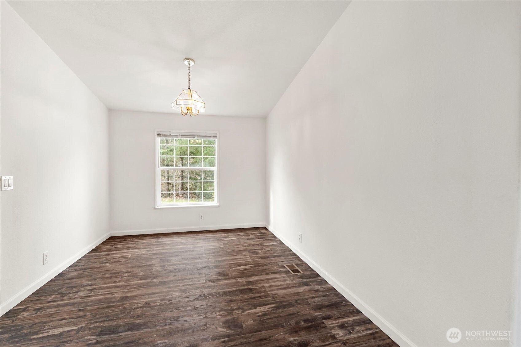 102 Tory Lynn Drive Property Photo 13