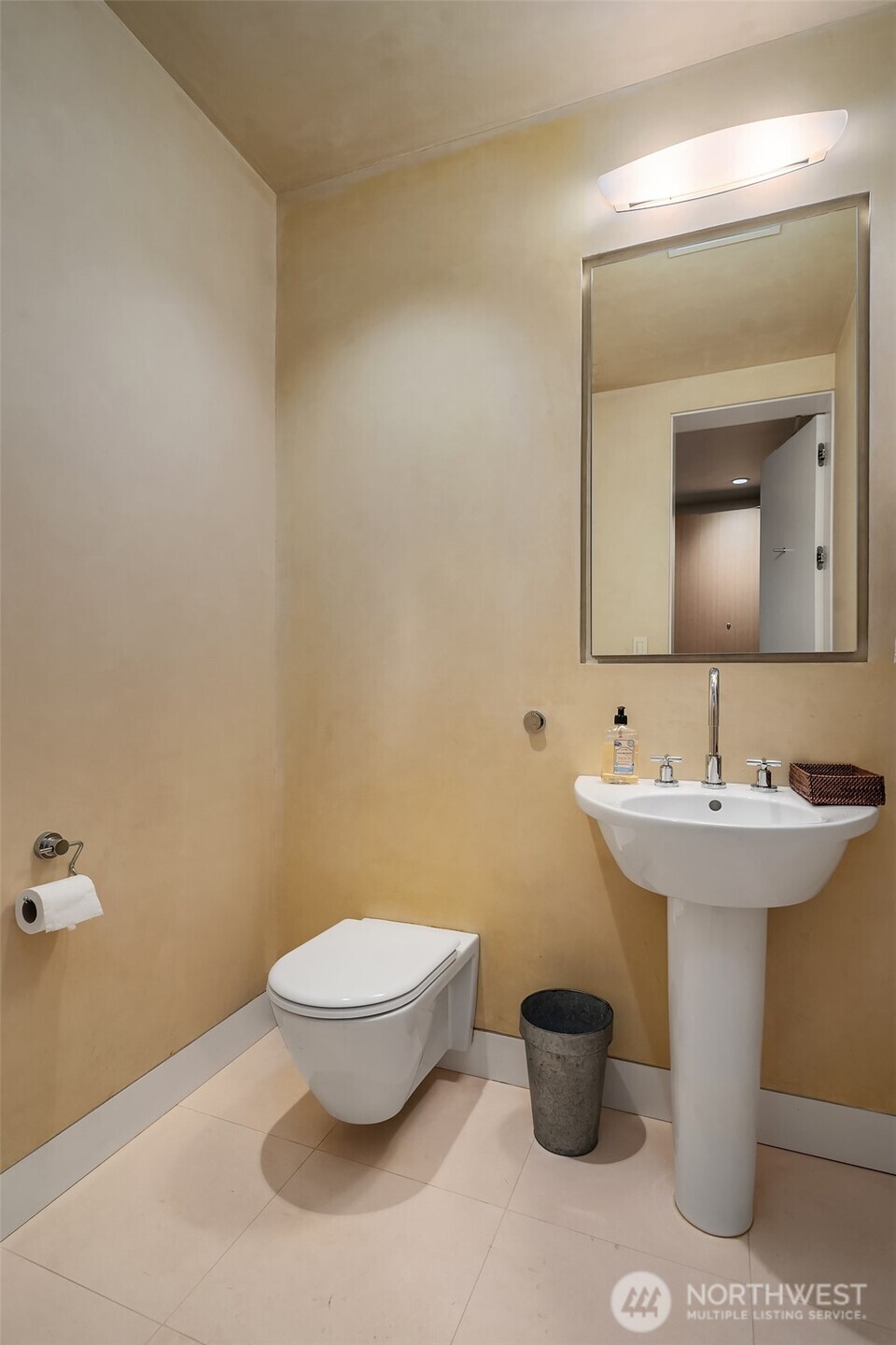 715 2nd Avenue 1501 Property Photo 36