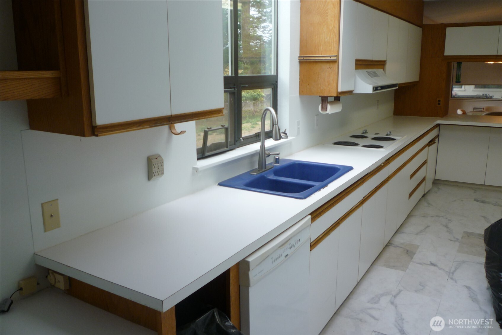 180 Stonehaven Lane Property Photo 11